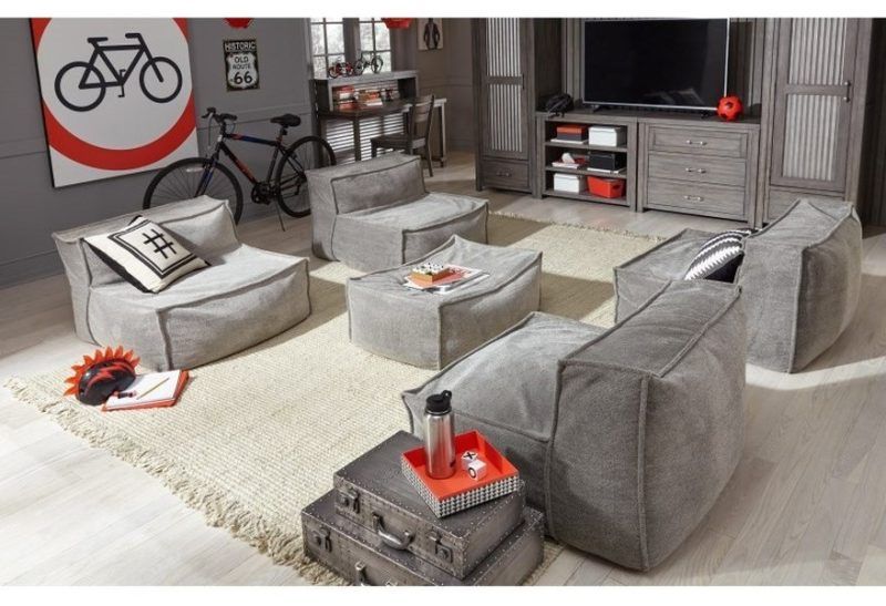 Elda accent chair