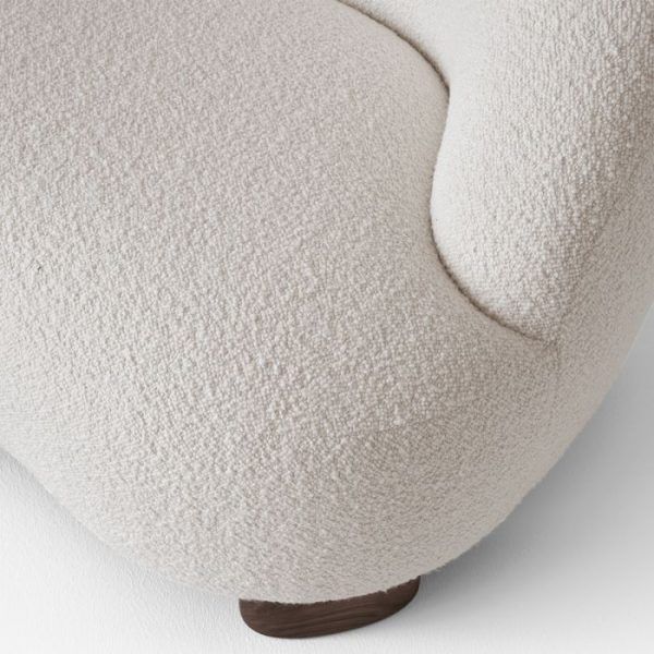 Jota accent chair